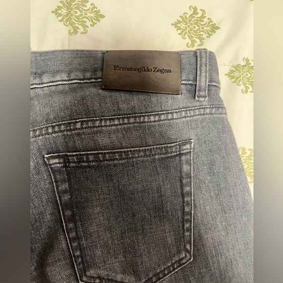 Like new Zegna Men’s jeans size 34 waist ($895 new) 10/10 condition - Picture 2 of 9